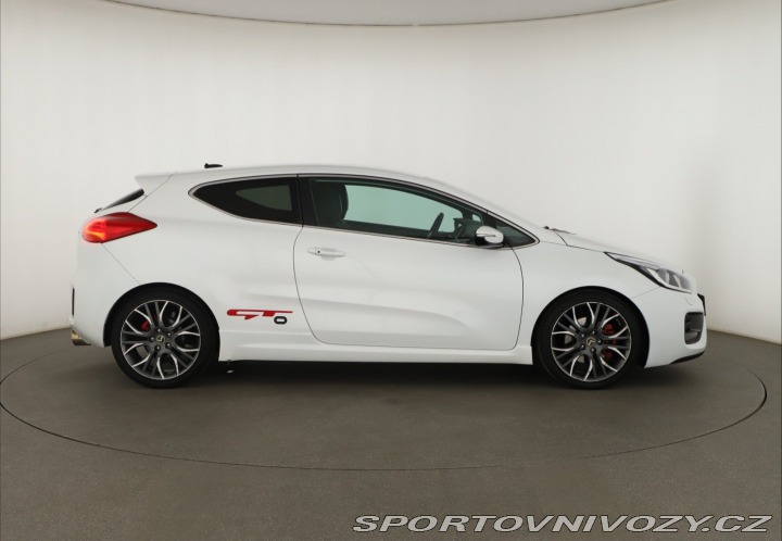Kia ProCeed GT GT 1.6 T-GDI 2013