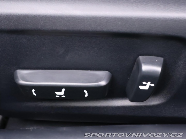 Lexus RC 300h 2,5 133kW F-Sport Na 2017