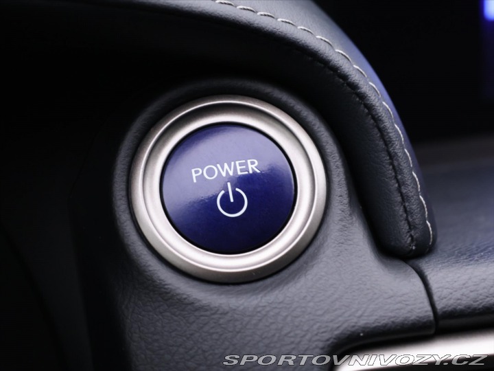 Lexus RC 300h 2,5 133kW F-Sport Na 2017