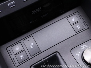 Lexus RC 300h 2,5 133kW F-Sport Na 2017