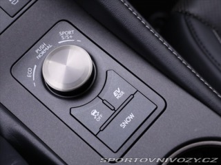 Lexus RC 300h 2,5 133kW F-Sport Na 2017