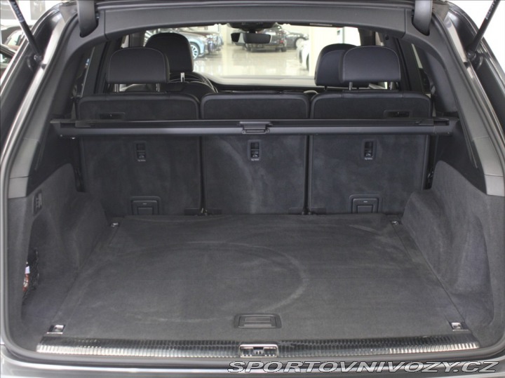 Audi Ostatní modely Q7 3,0 50TDi S-Line 63tkm. Č 2023