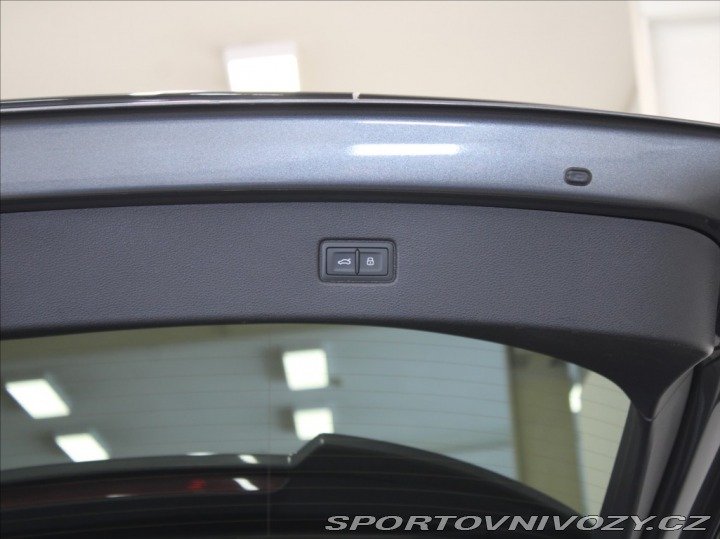 Audi Ostatní modely Q7 3,0 50TDi S-Line 63tkm. Č 2023