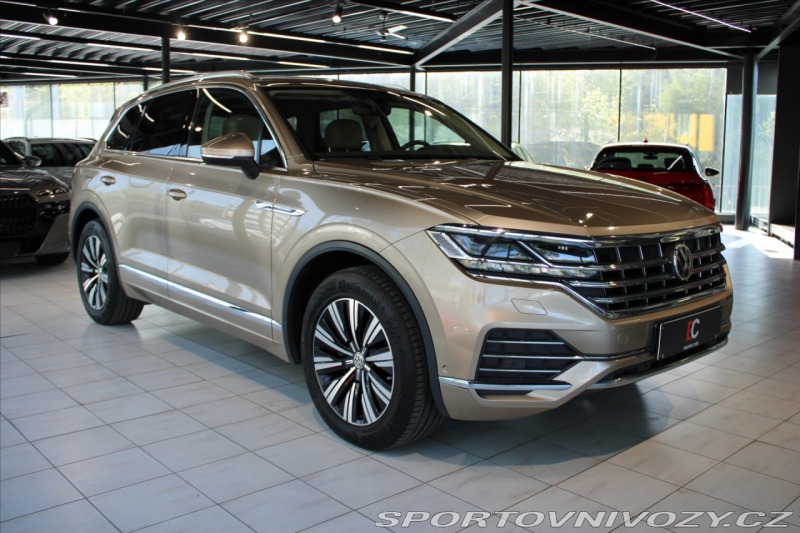 Volkswagen Ostatní modely Touareg V6 TDi 210kW ACC/NezTop/T