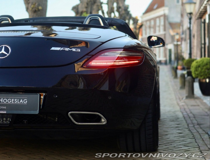 Mercedes-Benz SLS AMG AMG Roadster 420KW Roads 2012