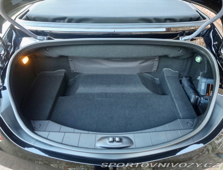 Mercedes-Benz SLS AMG AMG Roadster 420KW Roads 2012