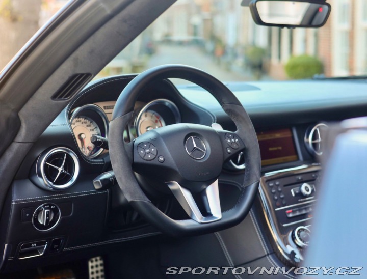 Mercedes-Benz SLS AMG AMG Roadster 420KW Roads 2012