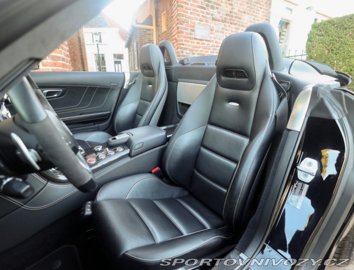 Mercedes-Benz SLS AMG AMG Roadster 420KW Roads 2012