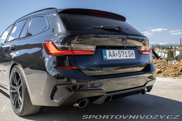 BMW 3 Touring  330e xDrive / 13 2020
