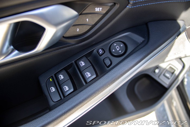 BMW 3 Touring  330e xDrive / 13 2020