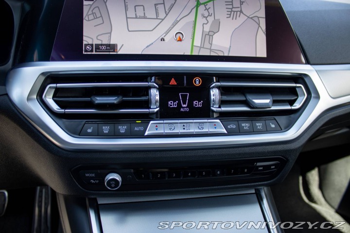 BMW 3 Touring  330e xDrive / 13 2020