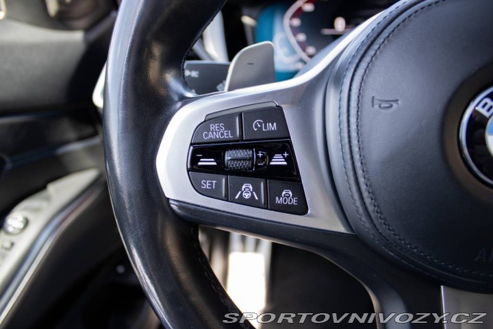 BMW 3 Touring  330e xDrive / 13 2020