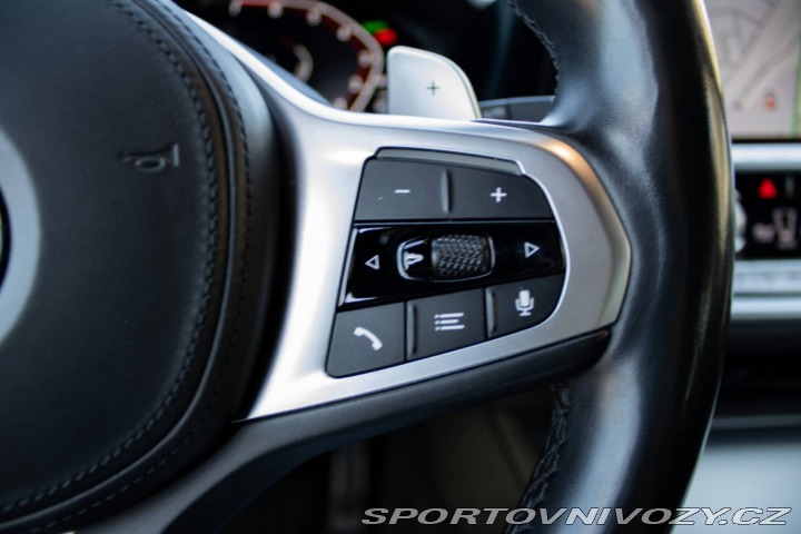 BMW 3 Touring  330e xDrive / 13 2020