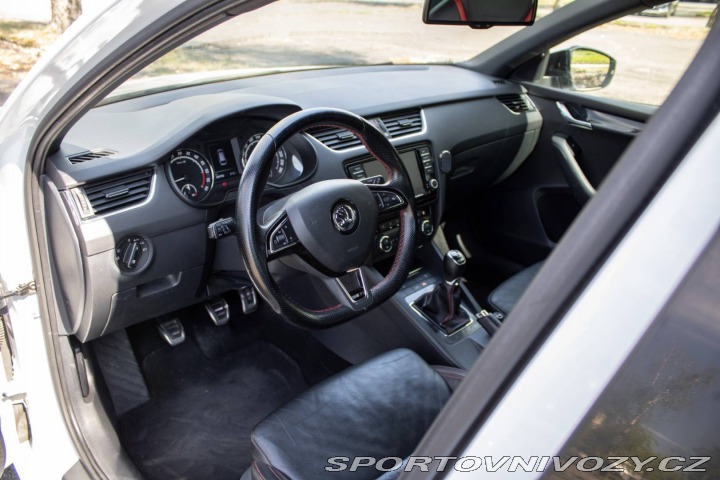 Škoda Octavia RS Combi  2.0 TDI RS / 135kW 2015