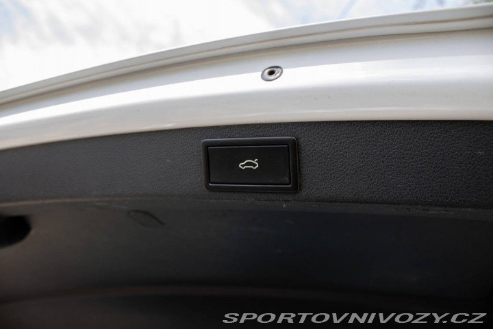 Škoda Octavia RS Combi  2.0 TDI RS / 135kW 2015