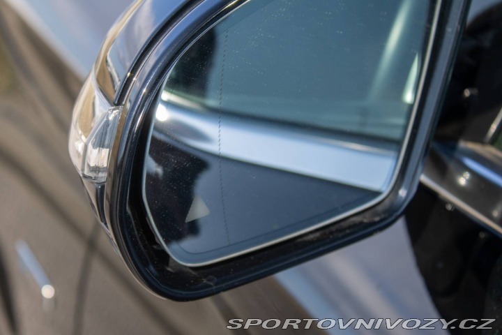 Mercedes-Benz E Kombi  300DE AMG Packet / 2021