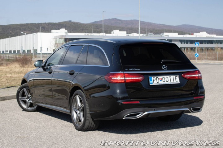 Mercedes-Benz E Kombi  300DE AMG Packet / 2021