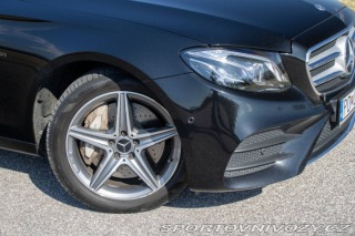 Mercedes-Benz E Kombi  300DE AMG Packet / 2021