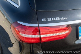 Mercedes-Benz E Kombi  300DE AMG Packet / 2021