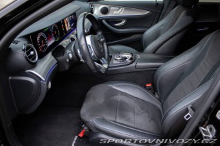 Mercedes-Benz E Kombi  300DE AMG Packet / 2021