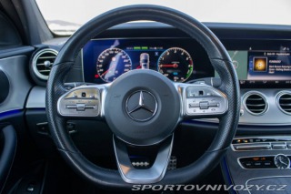 Mercedes-Benz E Kombi  300DE AMG Packet / 2021