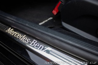 Mercedes-Benz E Kombi  300DE AMG Packet / 2021