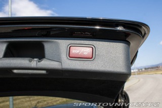 Mercedes-Benz E Kombi  300DE AMG Packet / 2021