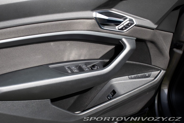 Audi Ostatní modely E-tron  50 quattro Advanced / AJ 2019