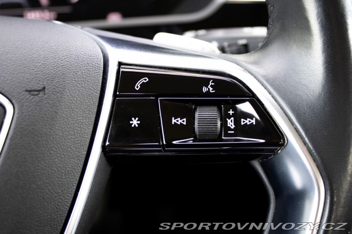 Audi Ostatní modely E-tron  50 quattro Advanced / AJ 2019