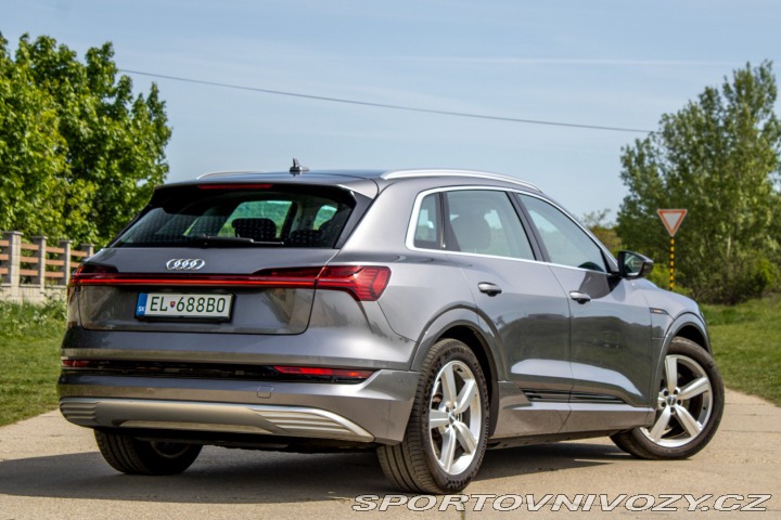 Audi Ostatní modely E-tron  50 quattro Advanced / AJ 2019