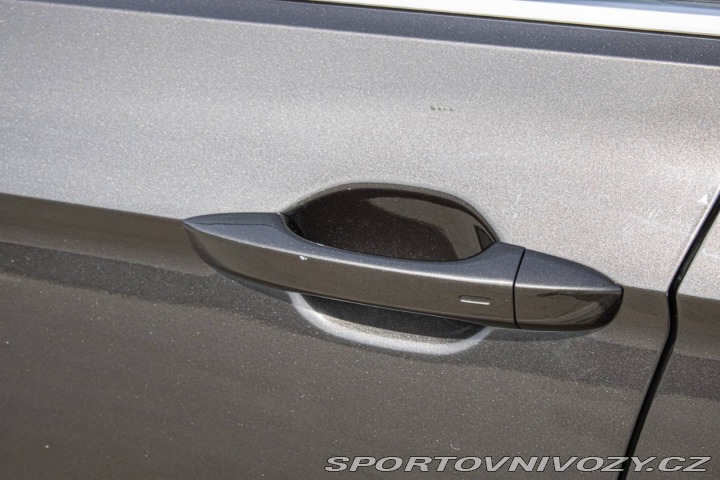 Volkswagen Ostatní modely Passat Variant Variant  2.0 BiTDI 240k B 2015