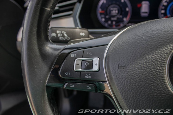 Volkswagen Ostatní modely Passat Variant Variant  2.0 BiTDI 240k B 2015