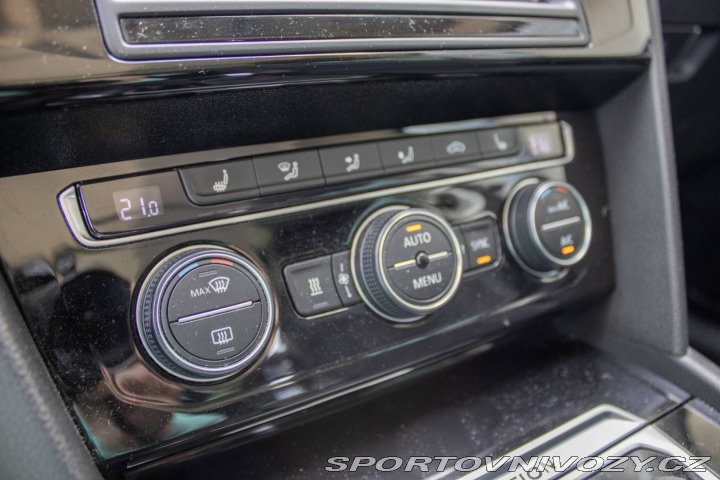 Volkswagen Ostatní modely Passat Variant Variant  2.0 BiTDI 240k B 2015