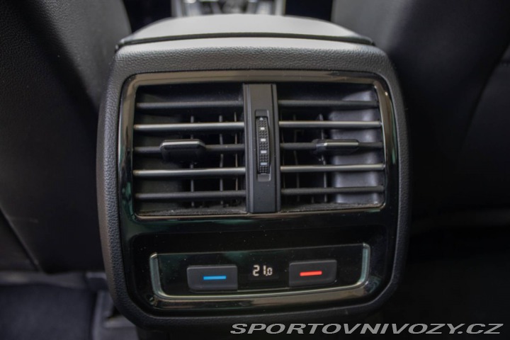 Volkswagen Ostatní modely Passat Variant Variant  2.0 BiTDI 240k B 2015