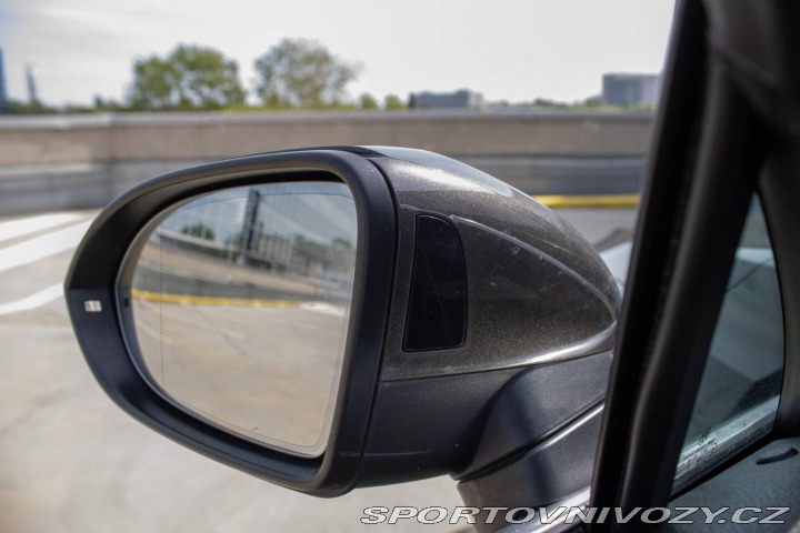 Volkswagen Ostatní modely Passat Variant Variant  2.0 BiTDI 240k B 2015