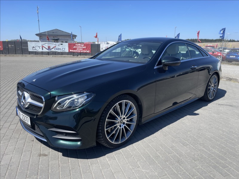 Mercedes-Benz E 2,0 E300 AMG 180kw 1maj C