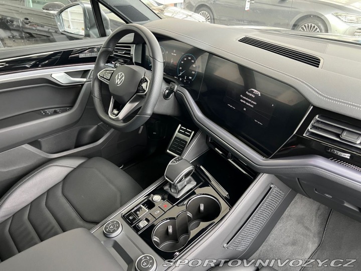 Volkswagen Ostatní modely Touareg R-line 3,0TDI 210kW 2024