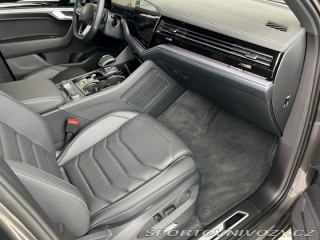 Volkswagen Ostatní modely Touareg R-line 3,0TDI 210kW 2024