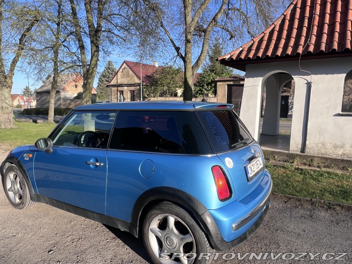 Mini One  2004