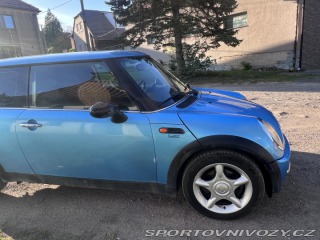 Mini One  2004