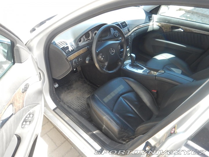 Mercedes-Benz E E 350 4MATIC, DIGIKLIMA 2006