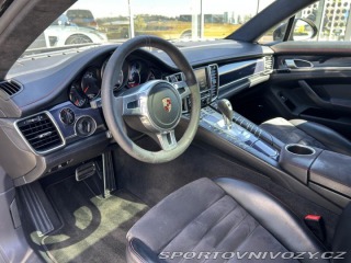 Porsche Panamera GTS 2012