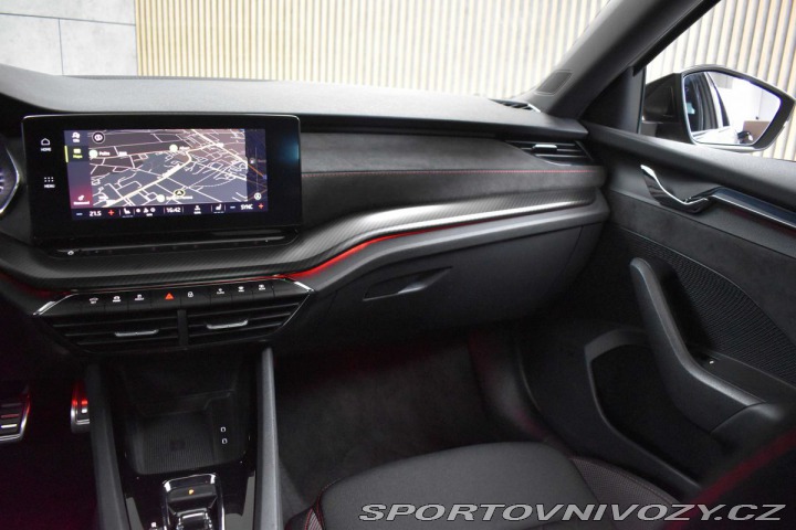 Škoda Octavia RS RS 2.0TSI DSG*TAŽNÉ*HUD*D 2021