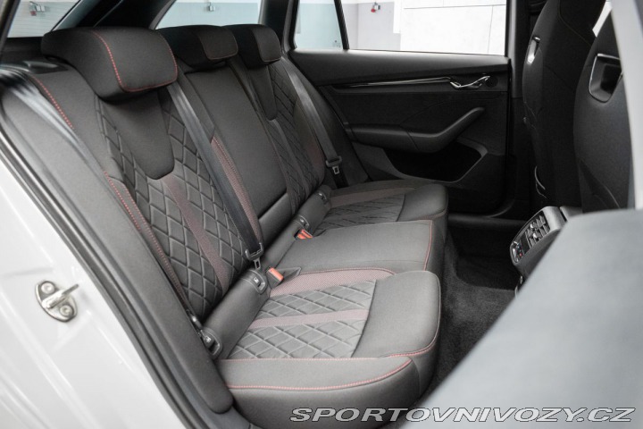 Škoda Octavia RS RS 2.0TSI REZERVACE 2021