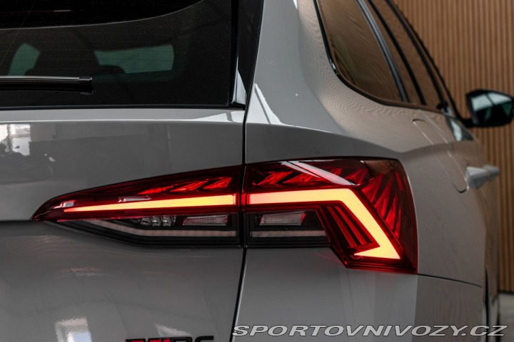 Škoda Octavia RS RS 2.0TSI REZERVACE 2021