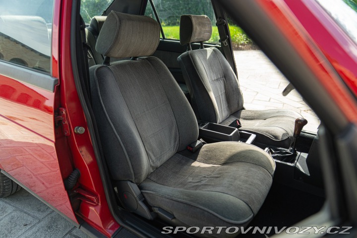 Alfa Romeo Ostatní modely 75 1991