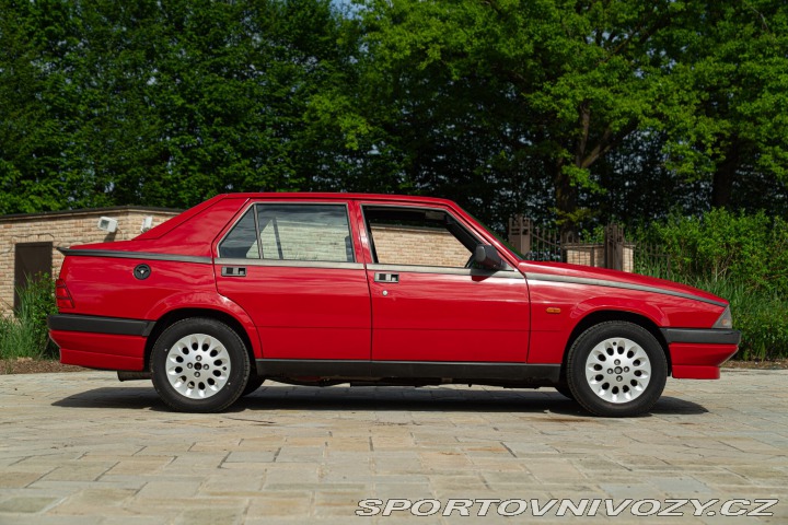 Alfa Romeo Ostatní modely 75 1991
