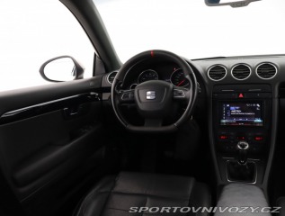 Seat Ostatní modely Exeo Sport 2.0 TSI 2011
