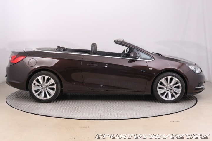 Opel Cascada 1.6 SIDI Turbo 2015