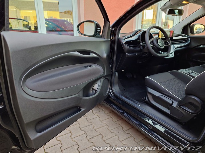 Fiat 500 42 kWh 87kW 2023